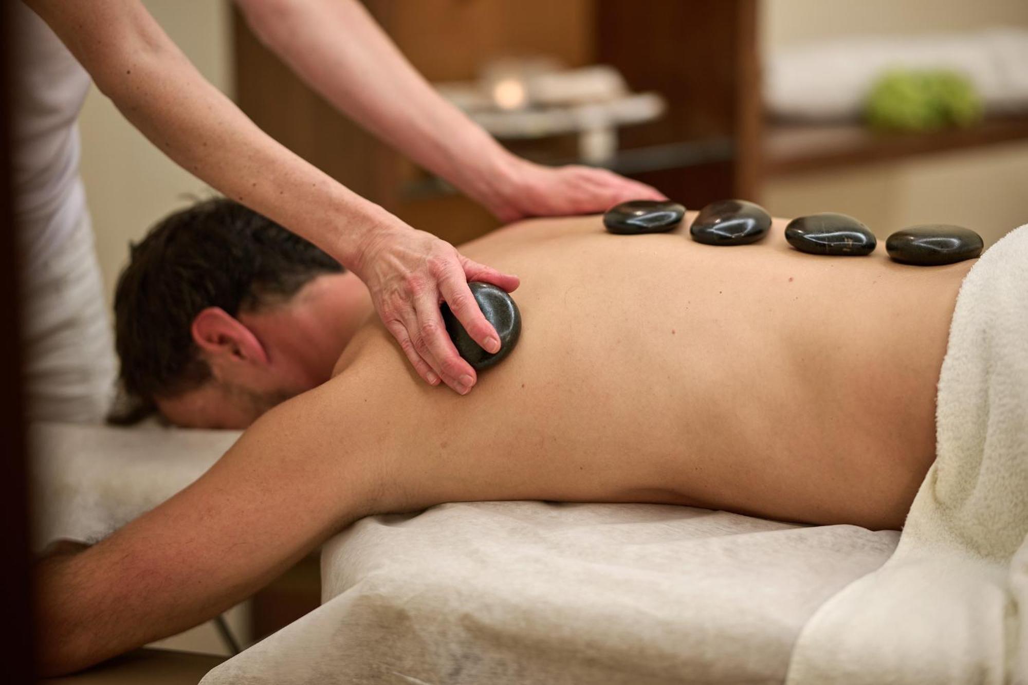 Schuele'S Wellnessresort & Spa Adults Only Oberstdorf Exteriör bild